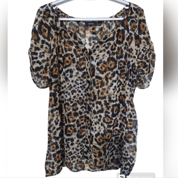 Apt 9 Blouse Cheetah Animal Womans Size Large Black Brown White - Picture 1 of 3